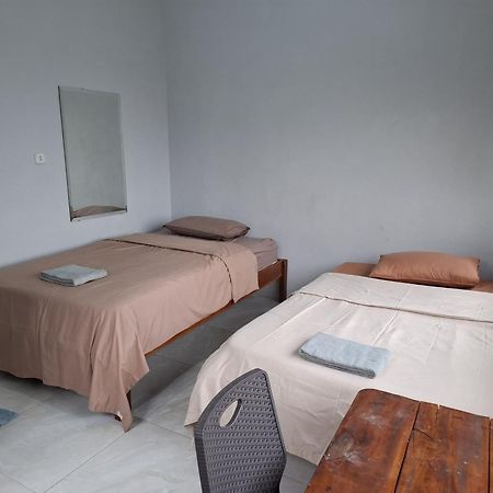 Smiley'S Homestay Berastagi Εξωτερικό φωτογραφία