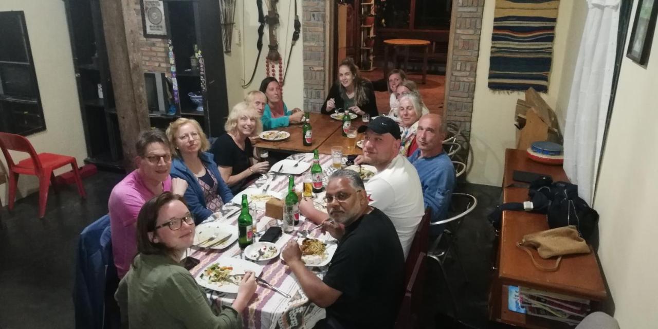 Smiley'S Homestay Berastagi Δωμάτιο φωτογραφία