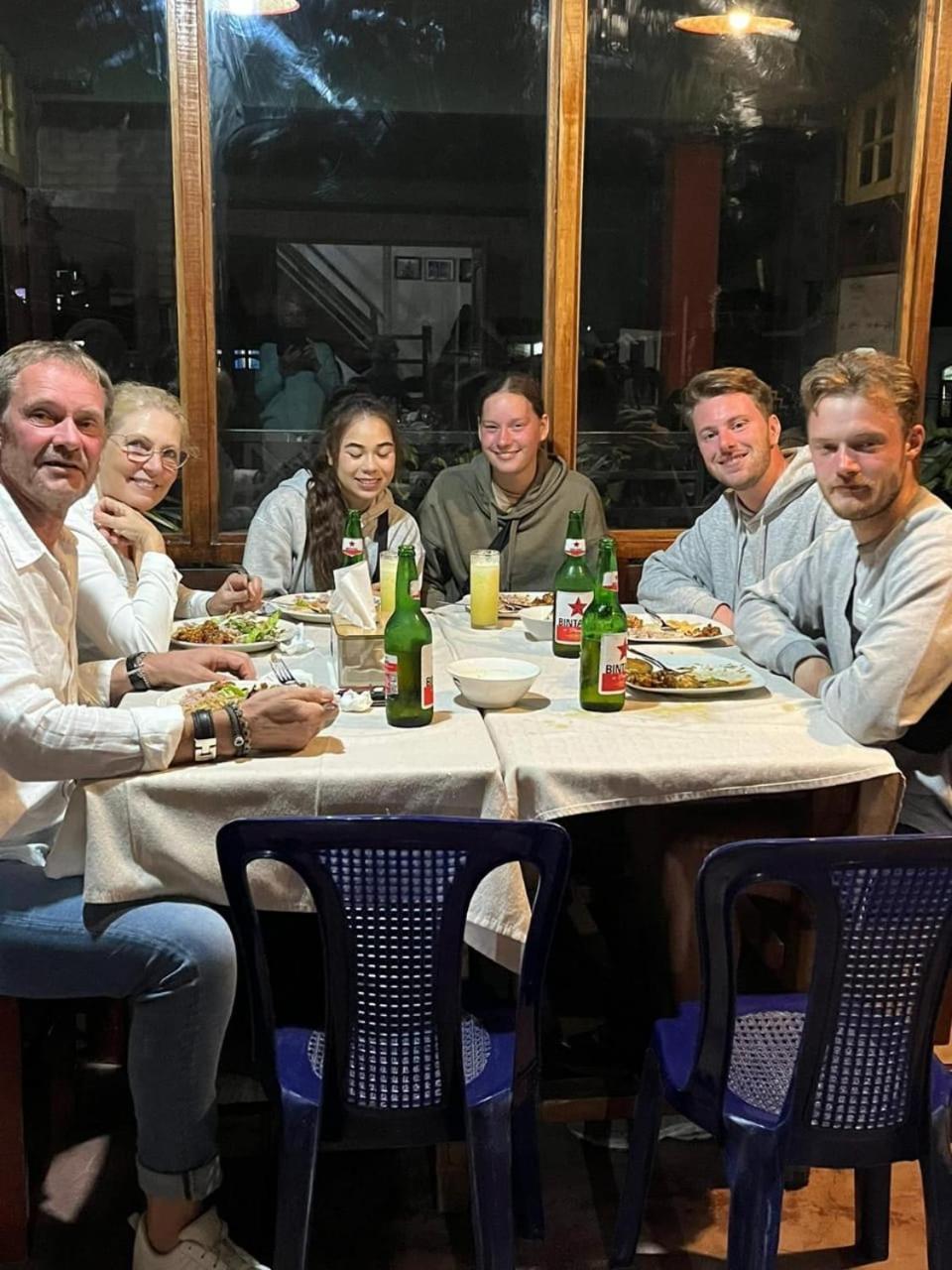 Smiley'S Homestay Berastagi Εξωτερικό φωτογραφία