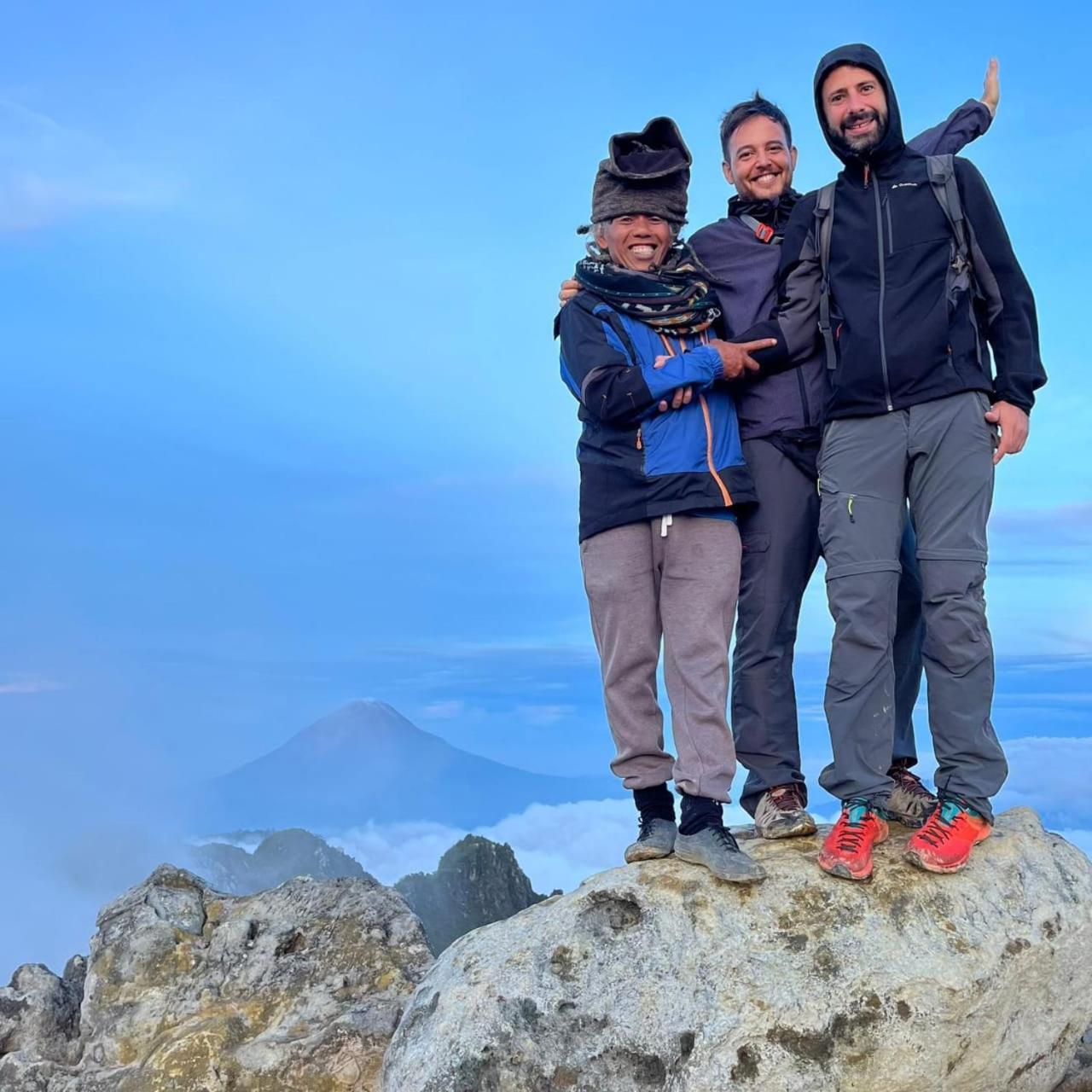 Smiley'S Homestay Berastagi Εξωτερικό φωτογραφία