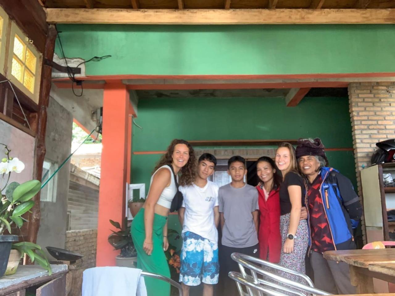 Smiley'S Homestay Berastagi Εξωτερικό φωτογραφία