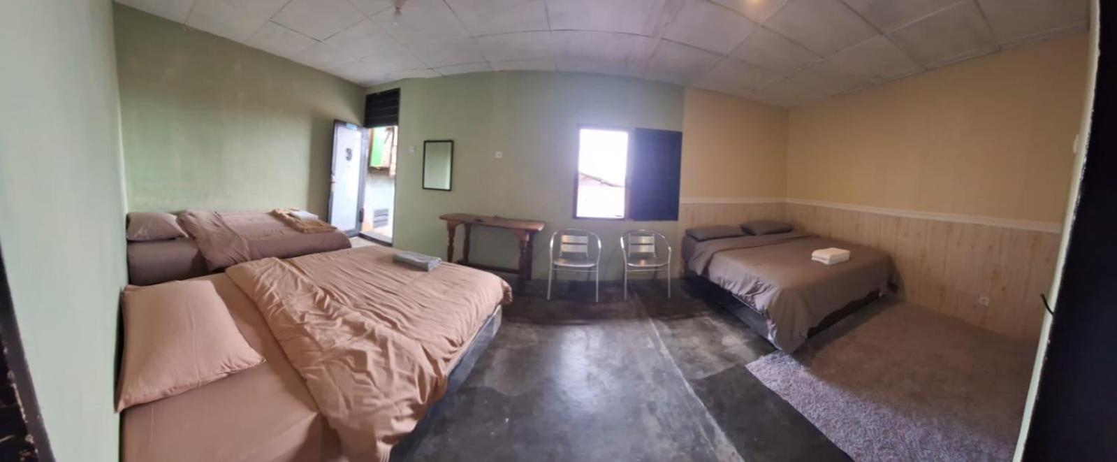 Smiley'S Homestay Berastagi Δωμάτιο φωτογραφία